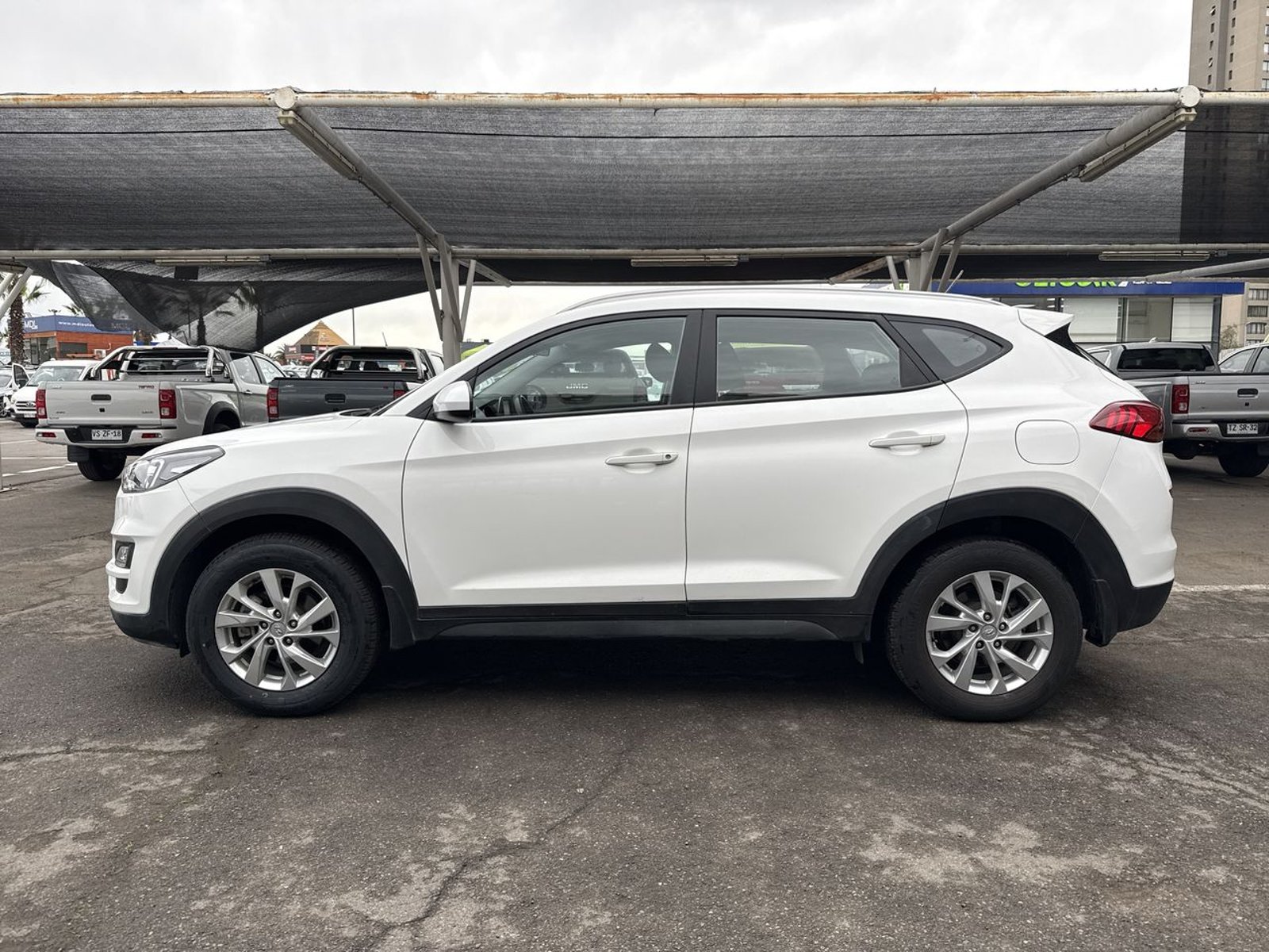 Hyundai Tucson 2.0 Plus Fl 4x2 Mt 5p 2021 - Imagen 4 de 8