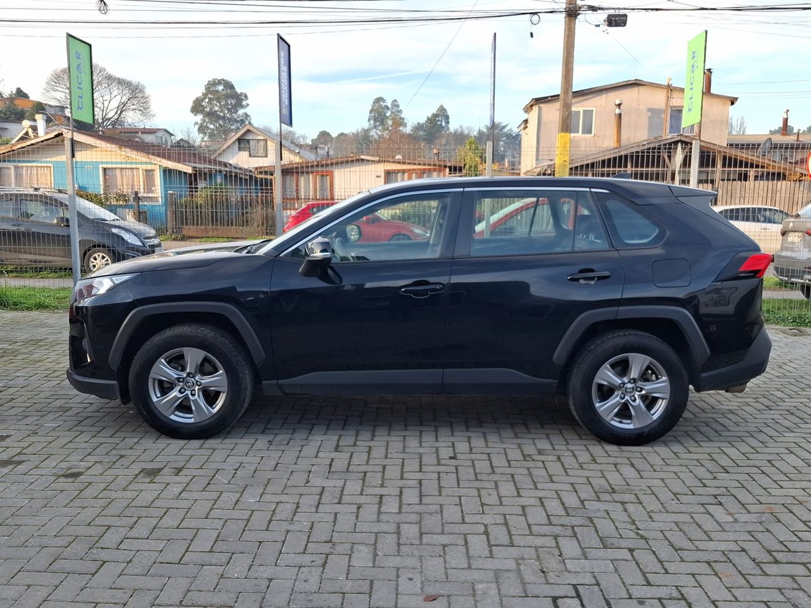 Toyota Rav 4 2.0 Le 4x4 Mt 5p 2022 - Imagen 4 de 8