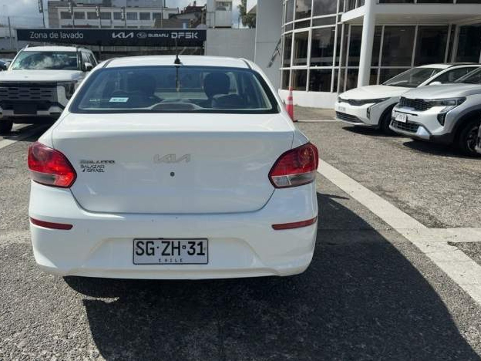 Kia Soluto 1.4 Lx Ac 4x2 Mt 4p 2023 - Foto 5 de 5