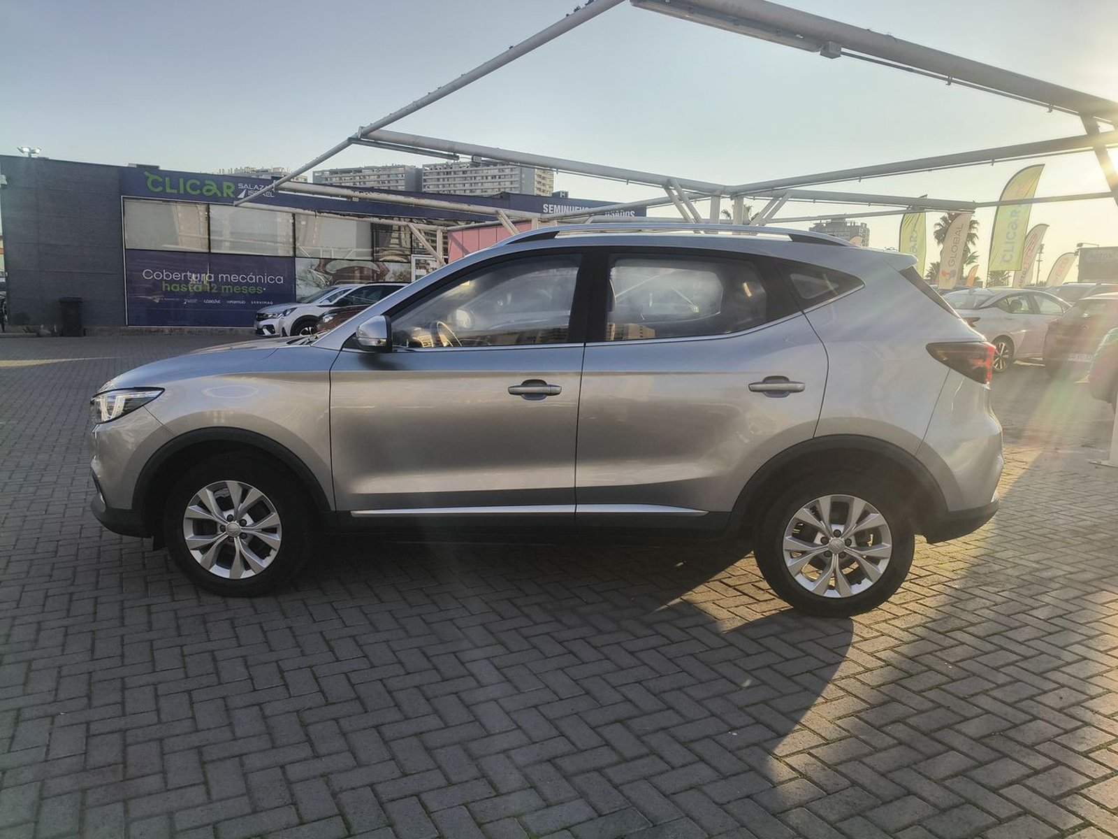 MG Mg Zs 1.5 Std 4x2 Mt 5p 2022 - Foto 4 de 8