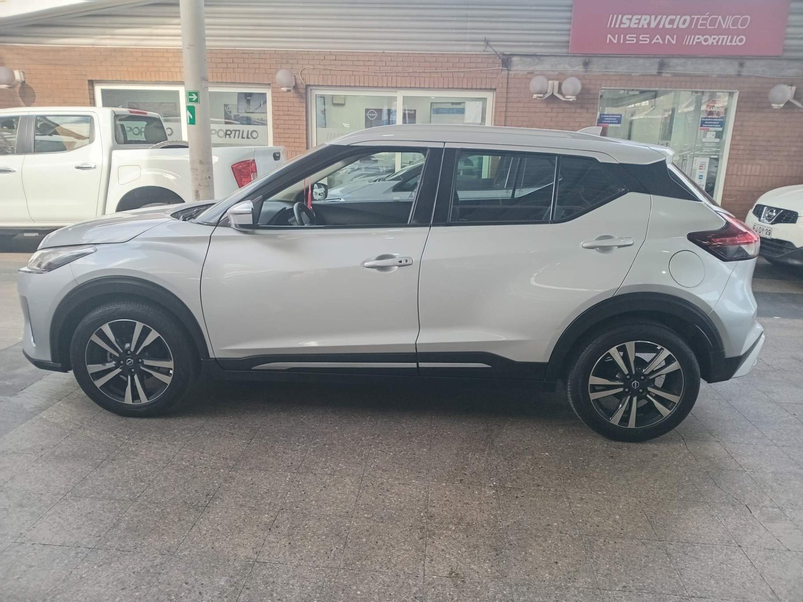 Nissan Kicks 1.6 Advance 4x2 Cvt At 5p 2023 - Imagen 8 de 8