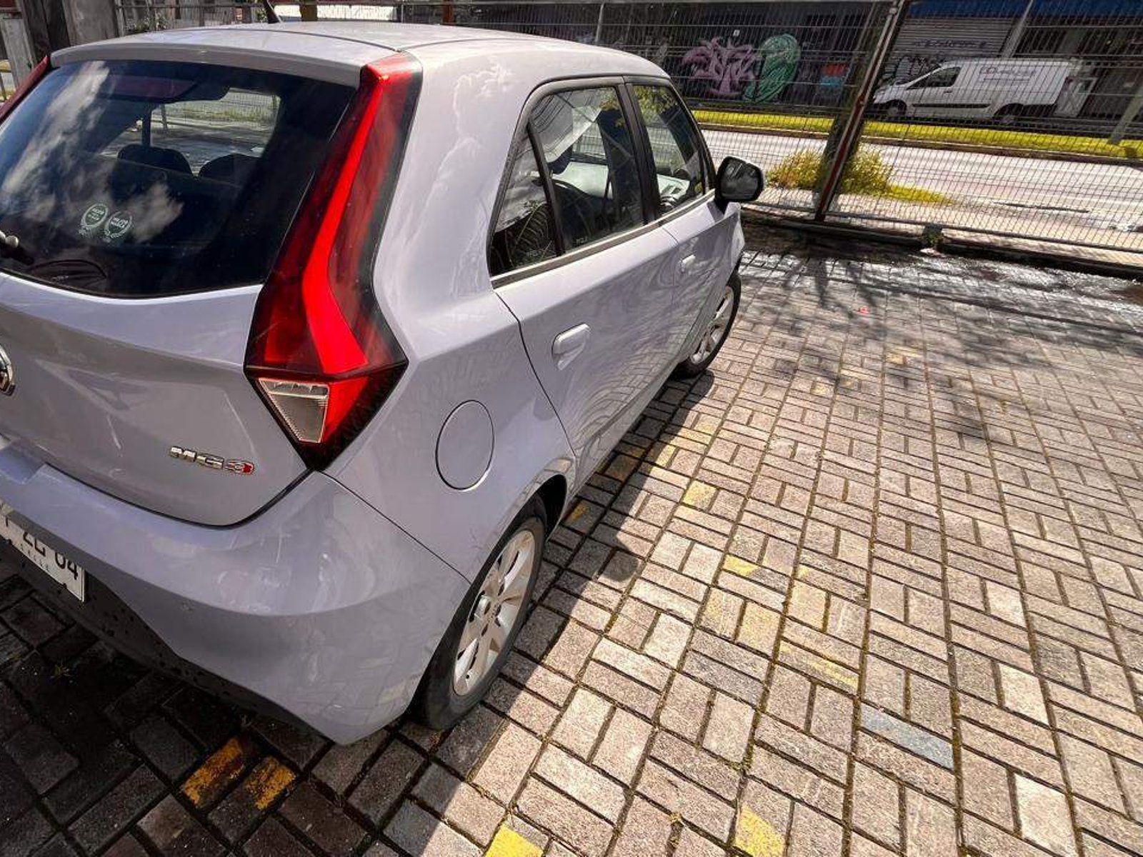 MG Mg 3 1.5 Std 4x2 Hb Mt 5p 2021 - Foto 4 de 5