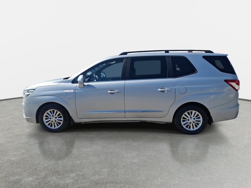 SsangYong Stavic 2.2 Diesel 2wd At 5p 2019 - Imagen 4 de 8