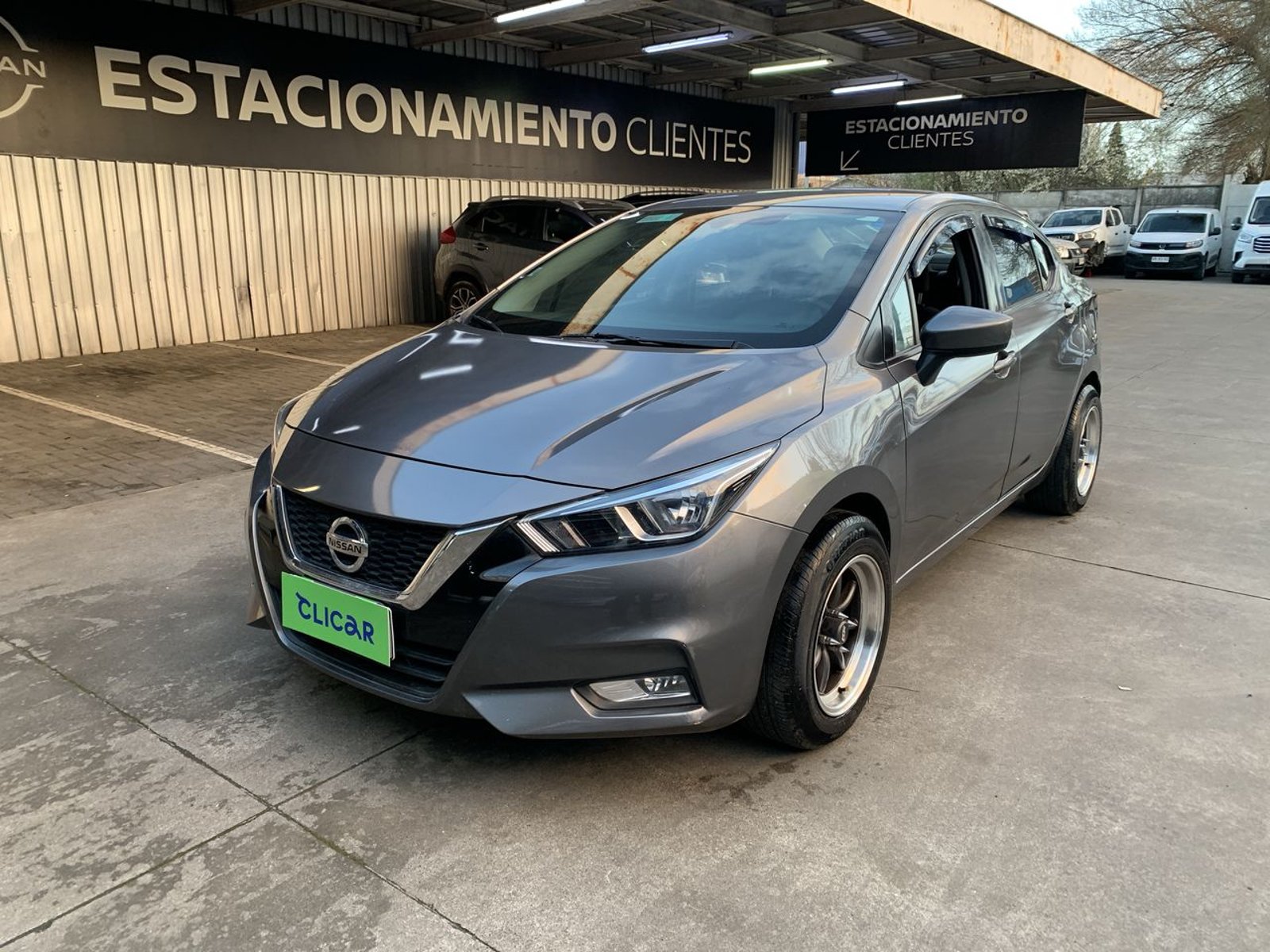 Nissan Versa 1.6 Sense 4x2 Mt 4p 2021 - Imagen 5 de 8