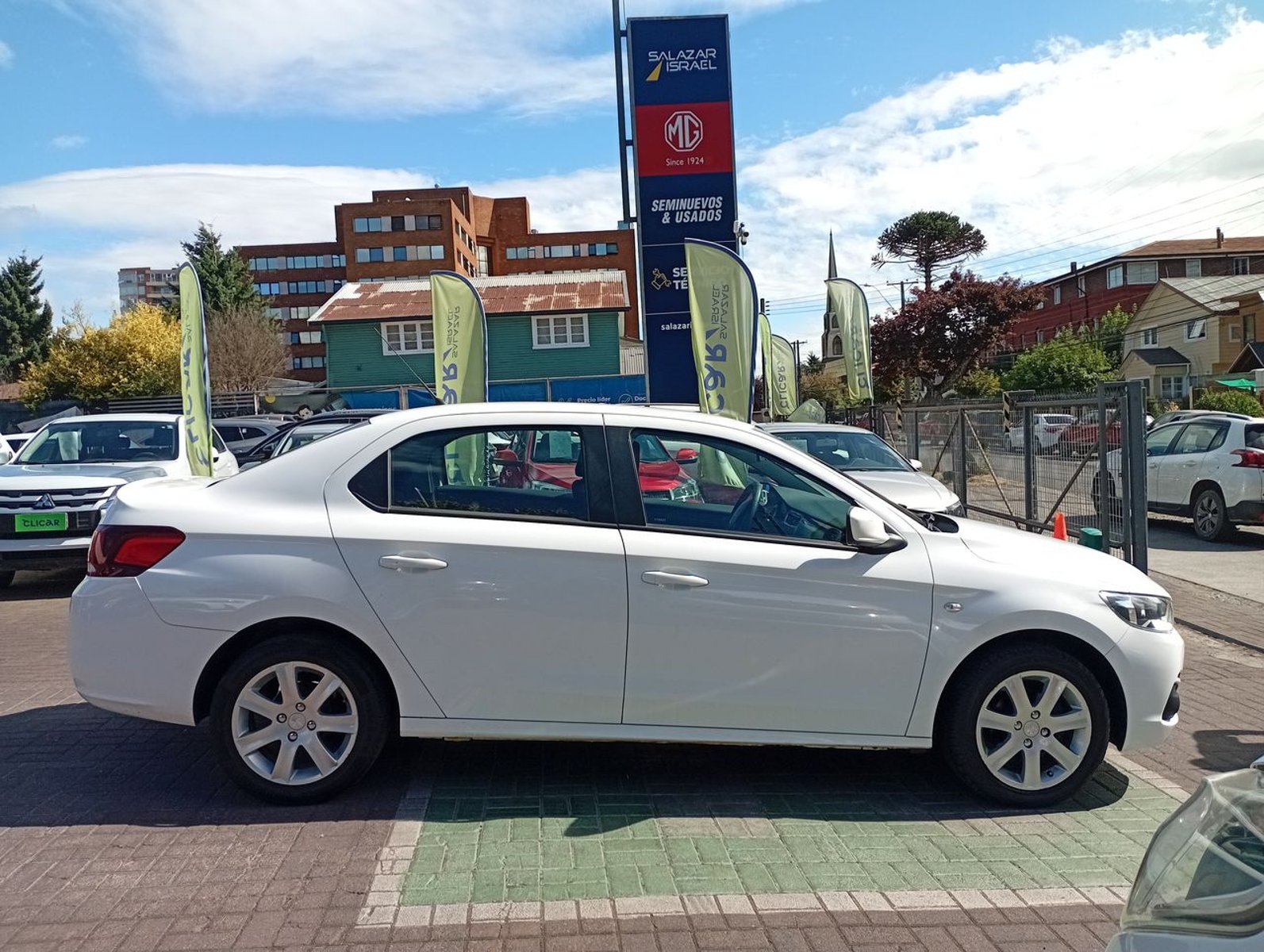Peugeot 301 1.6 Active Pack Vti 115 Eat6 4p 2021 - Imagen 8 de 8