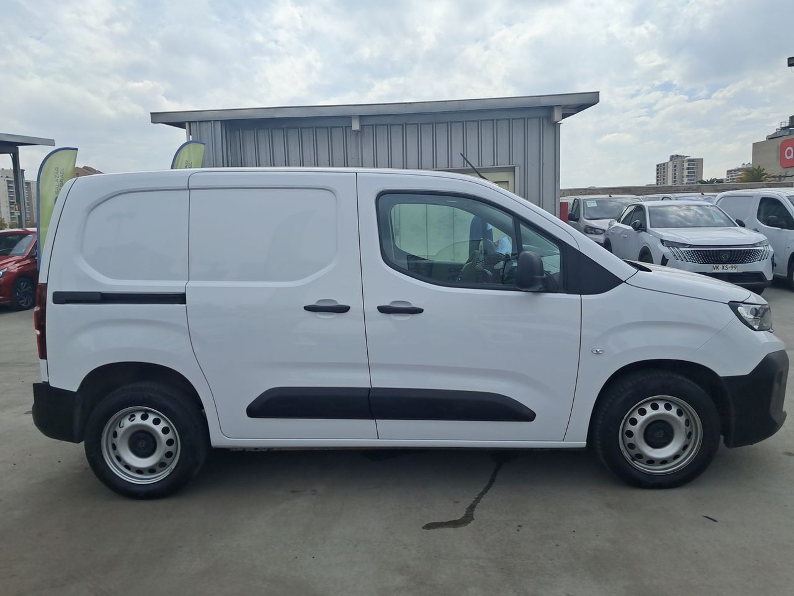 Peugeot Partner 1.5 Mca L1 Hdi Diesel 100hp 4x2 Mt 5p 2026 - Imagen 8 de 8