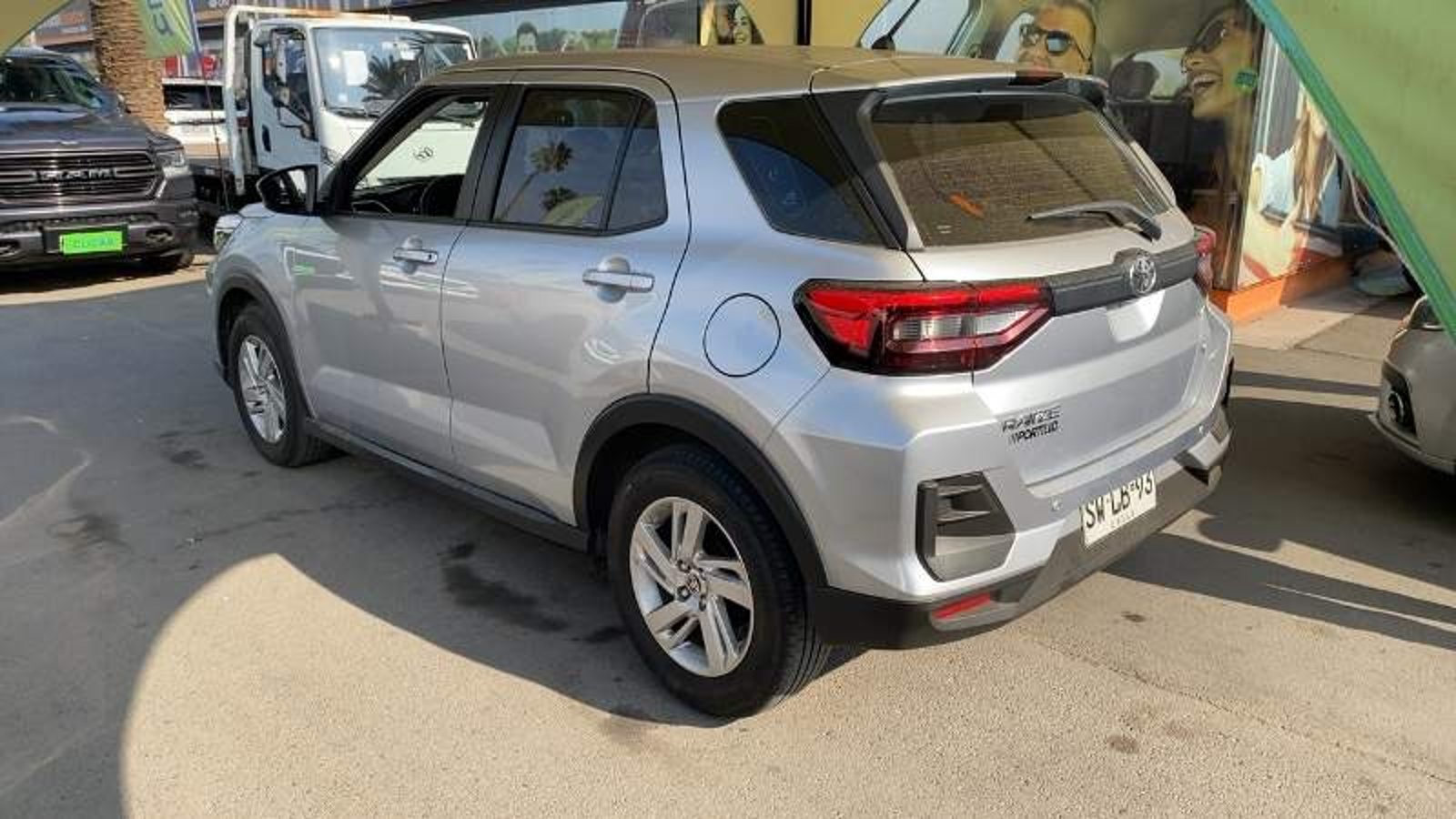 Toyota Raize 1.2 E 4x2 At 5p 2023 - Imagen 7 de 8