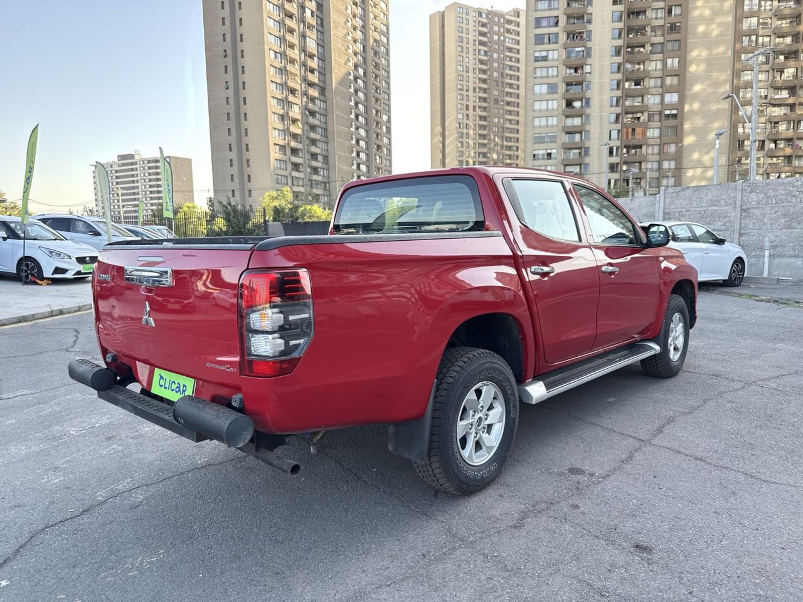 Mitsubishi L200 2.2 Katana Crt Diesel Dob. Cab. 4x4 Mt 4p 2024 - Imagen 7 de 8