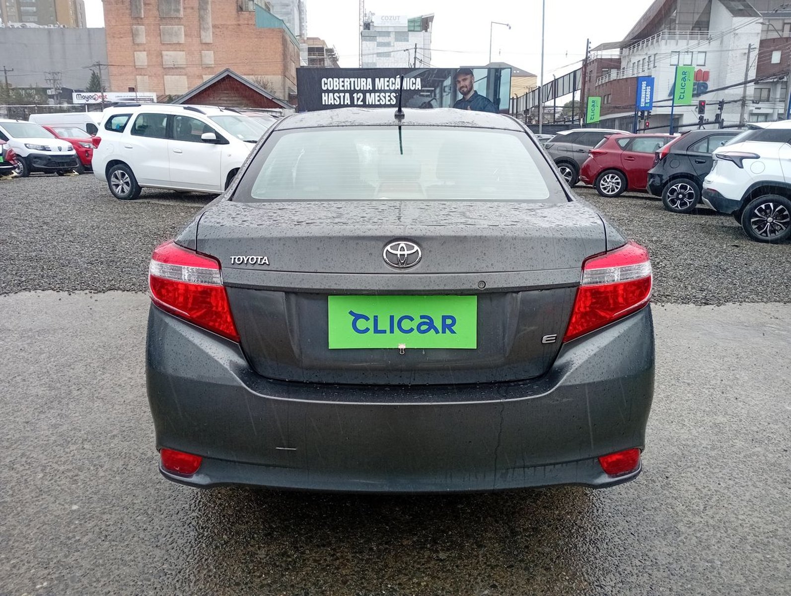 Toyota Yaris 1.5 Gli E 4x2 Mt 4p 2017 - Imagen 6 de 8