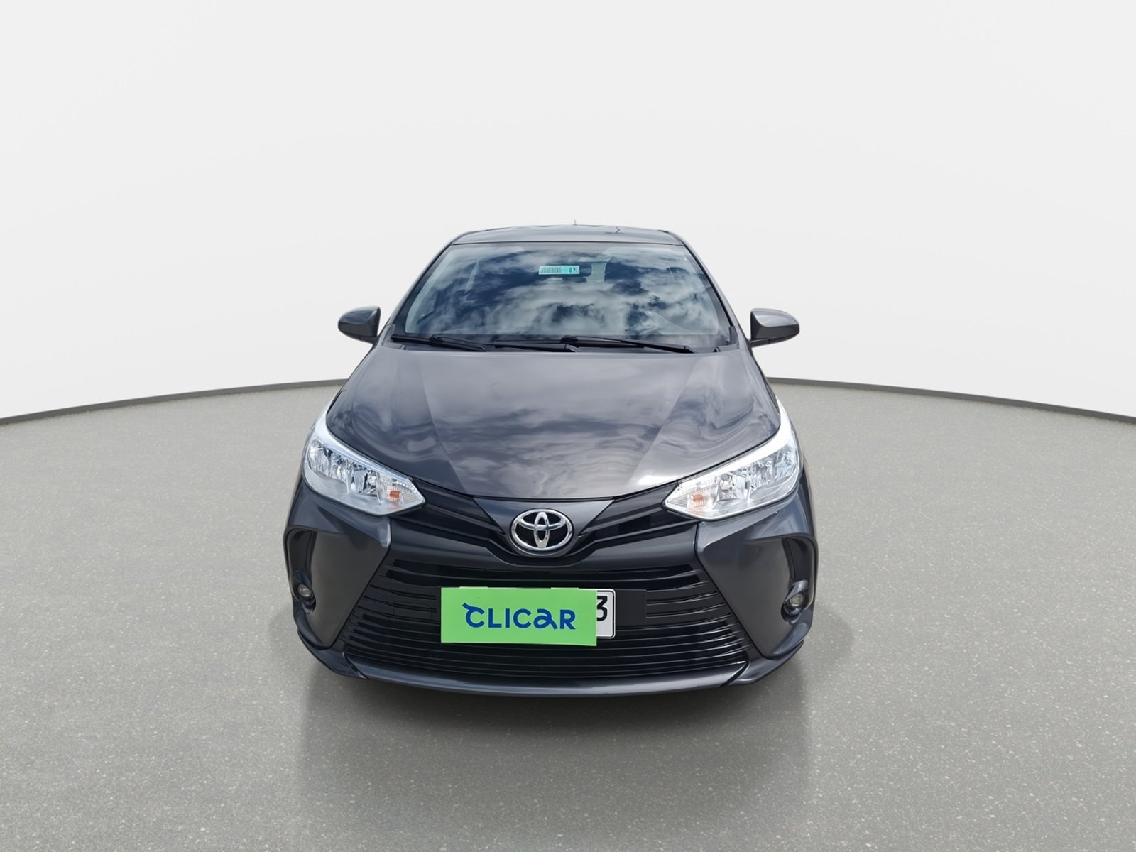 Toyota Yaris 1.5 Gli 4x2 Sdn Mt 4p 2021 - Foto 2 de 8