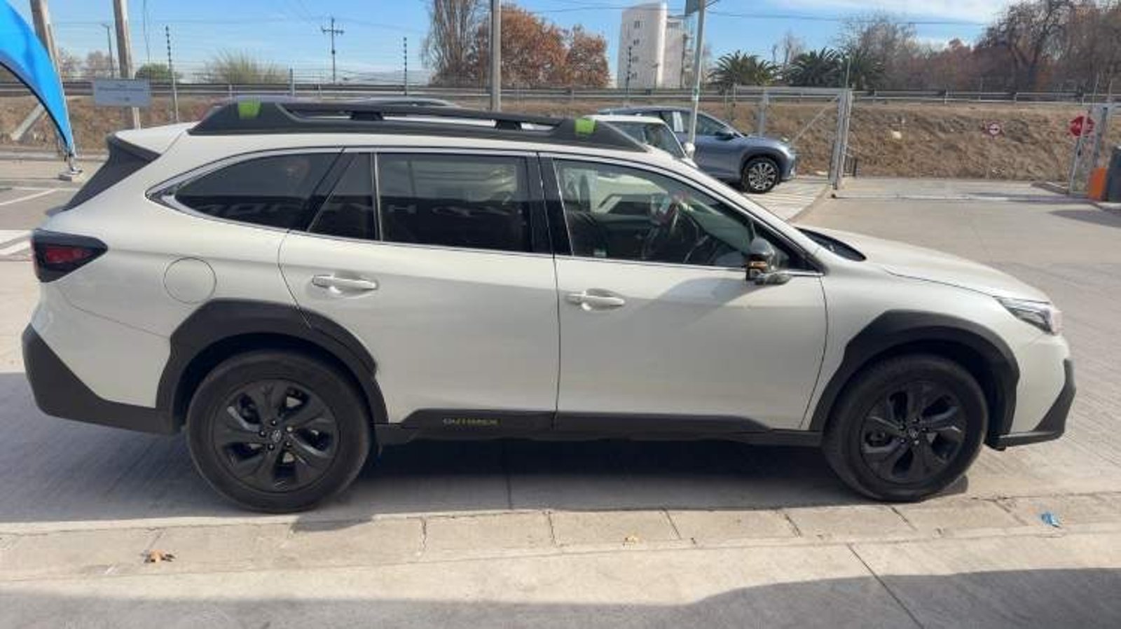 Subaru Outback 2.5i Field Edition Awd Cvt At 5p 2023 - Foto 3 de 8