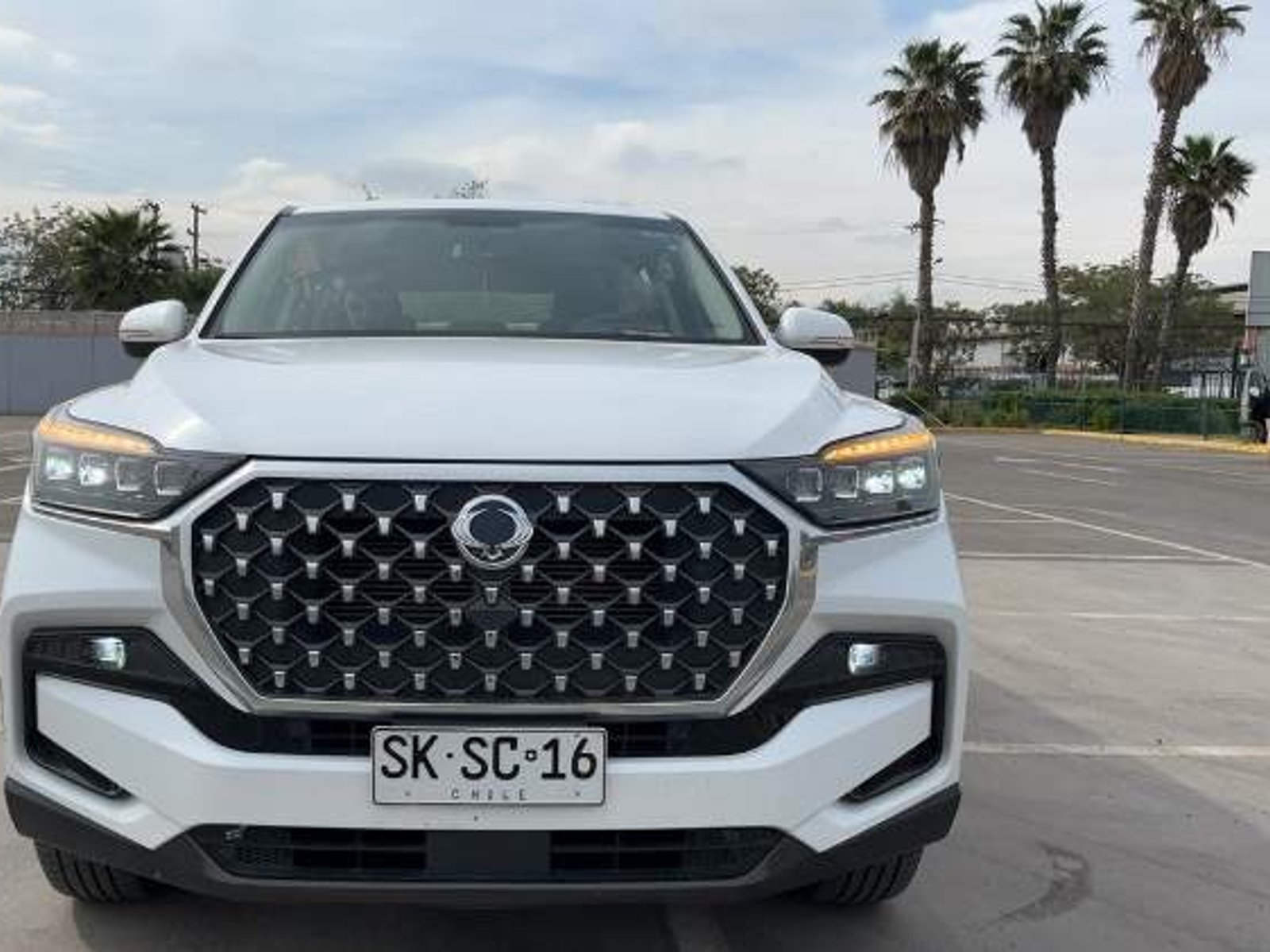 SsangYong Rexton 2.0t Lx 4x2 6ab 6mt 5p 2023 - Foto 2 de 5