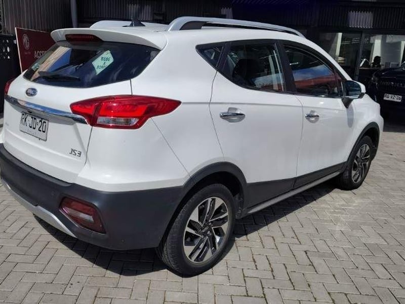 JAC Js3 1.6 Advance 4x2 Mt 5p 2022 - Imagen 4 de 5