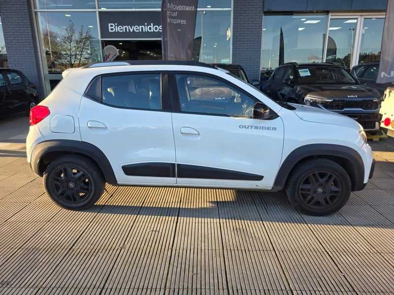 Renault Kwid 1.0 Outsider 4x2 Hb Mt 5p 2021 - Imagen 3 de 5