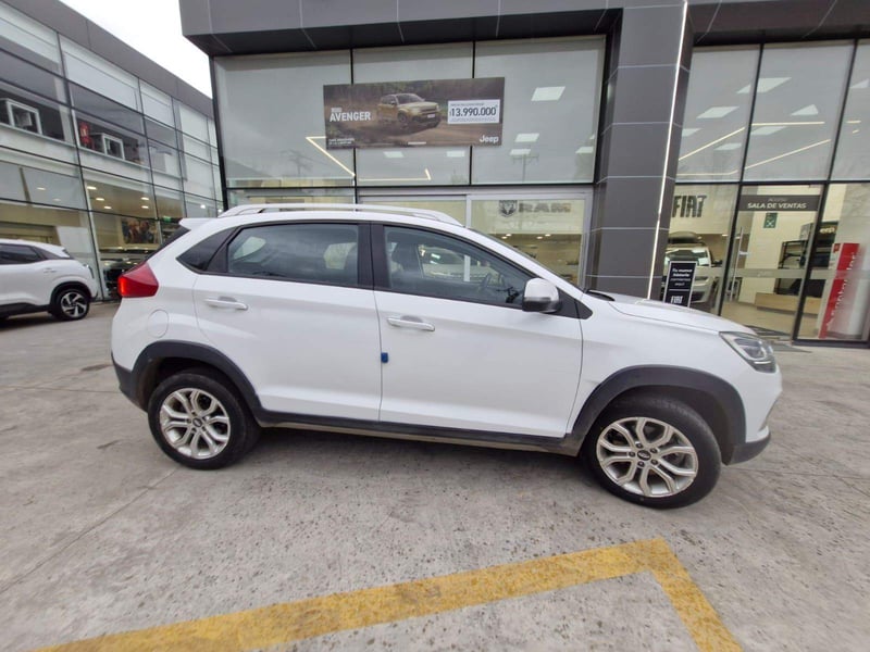 Chery Tiggo 2 1.5 Vvt Gl 4x2 Mt 5p 2024 - Imagen 3 de 5
