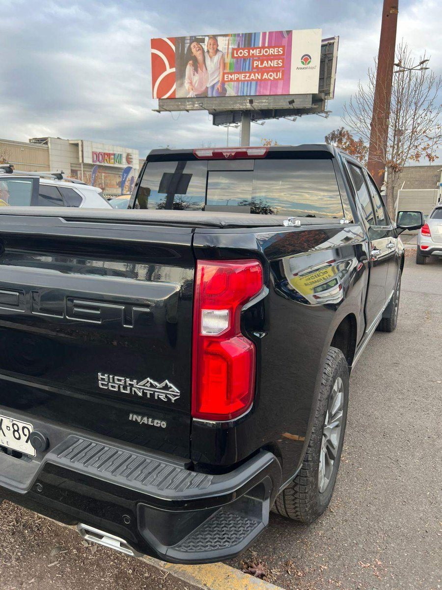 Chevrolet Silverado 3.0 High Country 4x4 At 4p 2025 - Foto 4 de 8