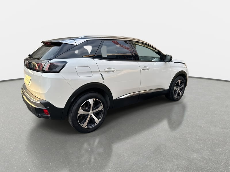 Peugeot 3008 1.5 Allure Pack Bluehdi 130 4x2 Eat8 5p 2024 - Imagen 7 de 8