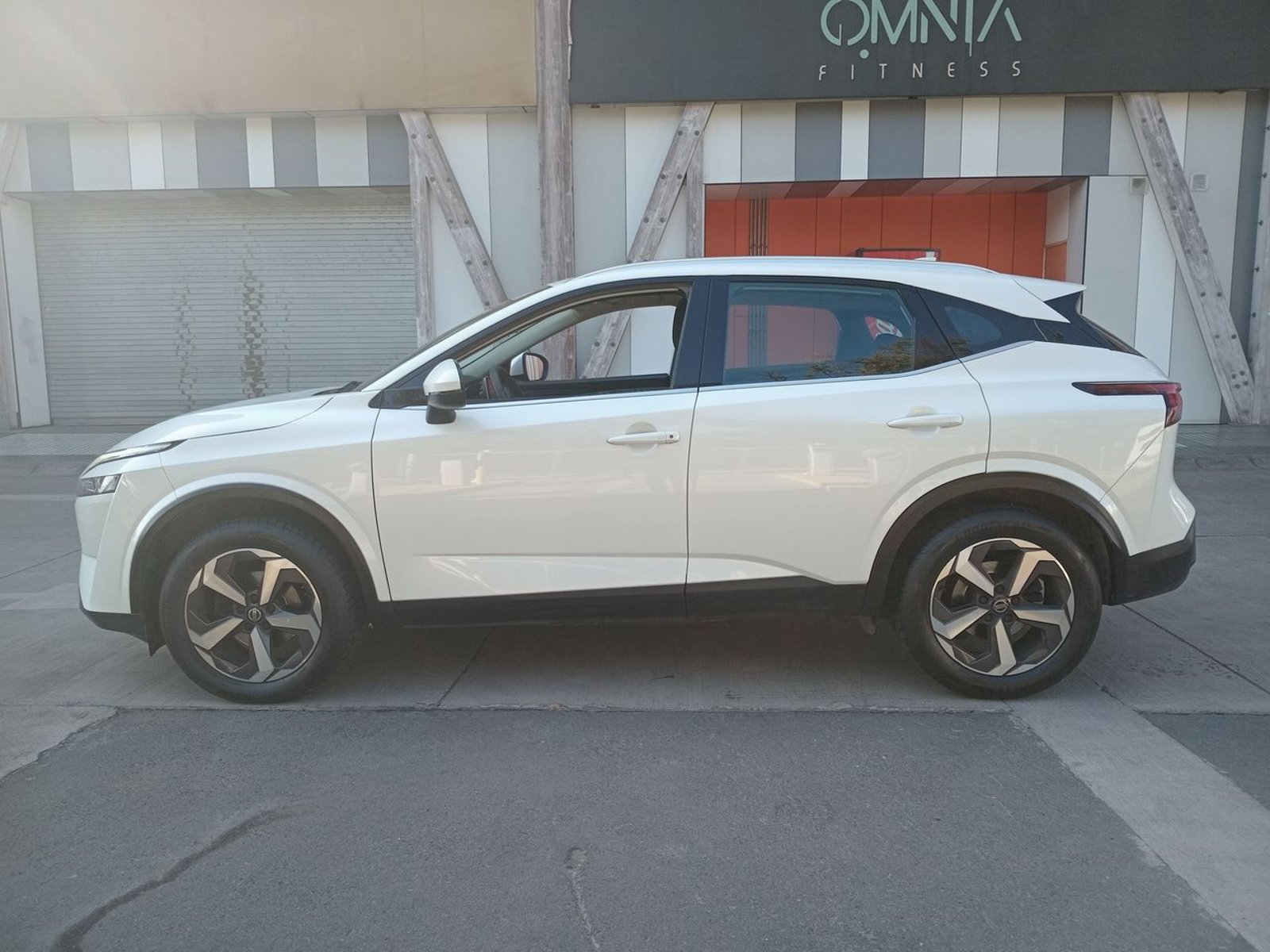 Nissan Qashqai 1.3t Sense 2wd Mt 5p 2023 - Foto 4 de 8