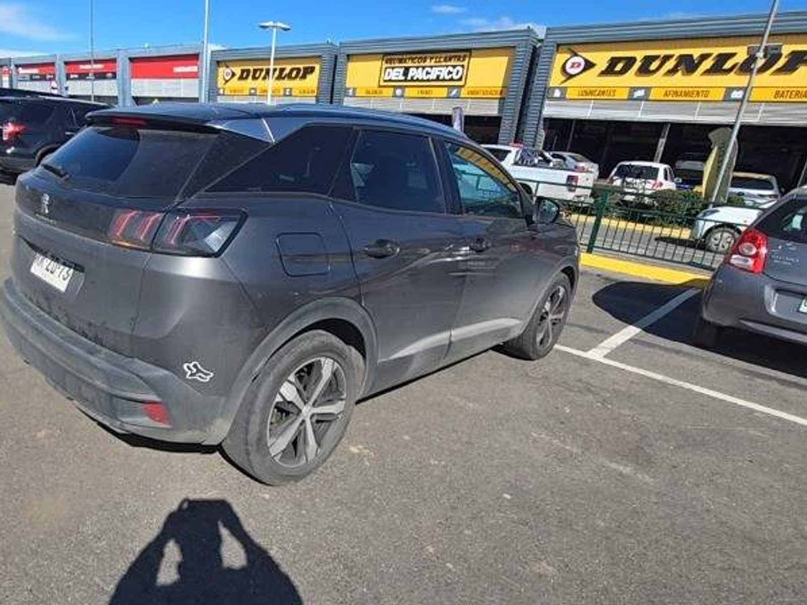 Peugeot 3008 1.5 Allure Pack Bluehdi 4x2 130 Eat8 5p 2022 - Foto 3 de 4