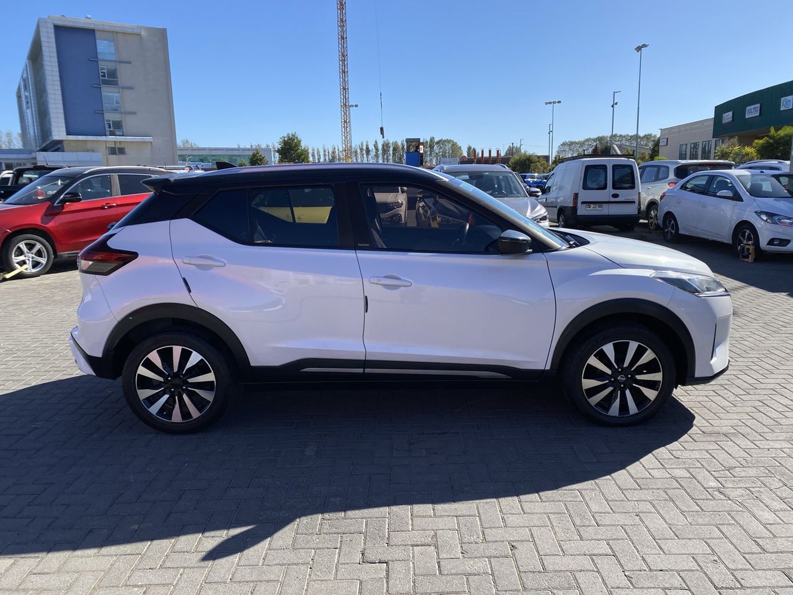 Nissan Kicks 1.6 Advance Mt 5p 2021 - Imagen 8 de 8