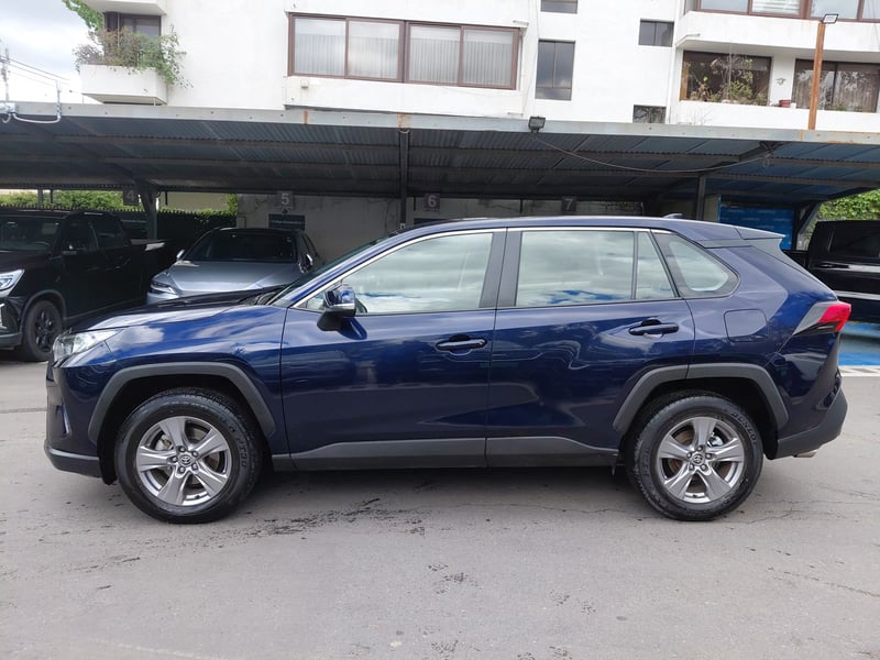 Toyota Rav 4 2.0 Le 4x2 Mt 5p 2024 - Imagen 4 de 8