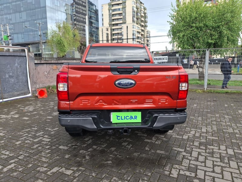 Ford Ranger 2.0 Xls Diesel 4x4 Dob. Cab. Mt 4p 2024 - Imagen 6 de 8
