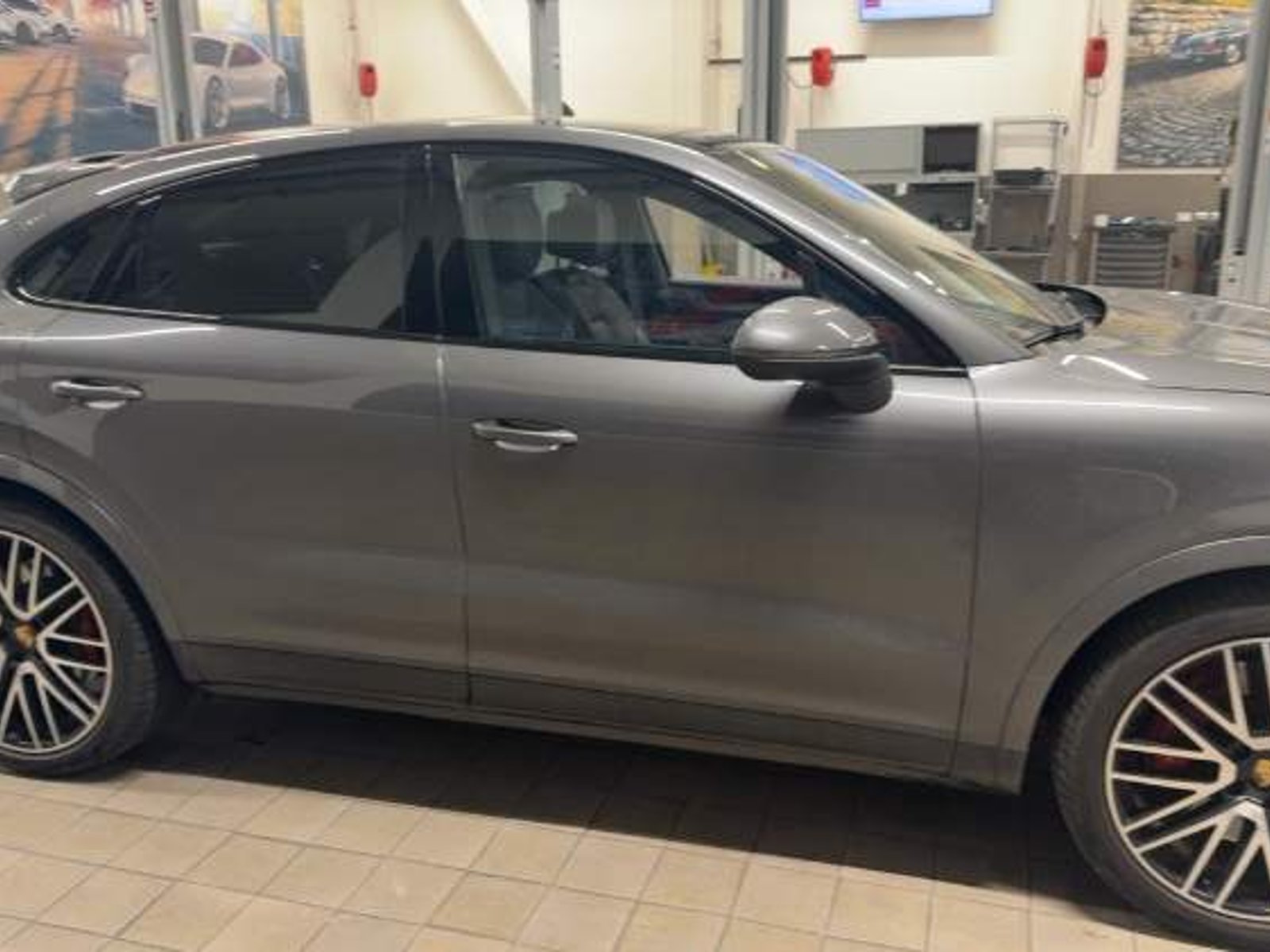 Porsche Cayenne 4.0 S Coupe 4x4 At 5p 2025 - Foto 3 de 5
