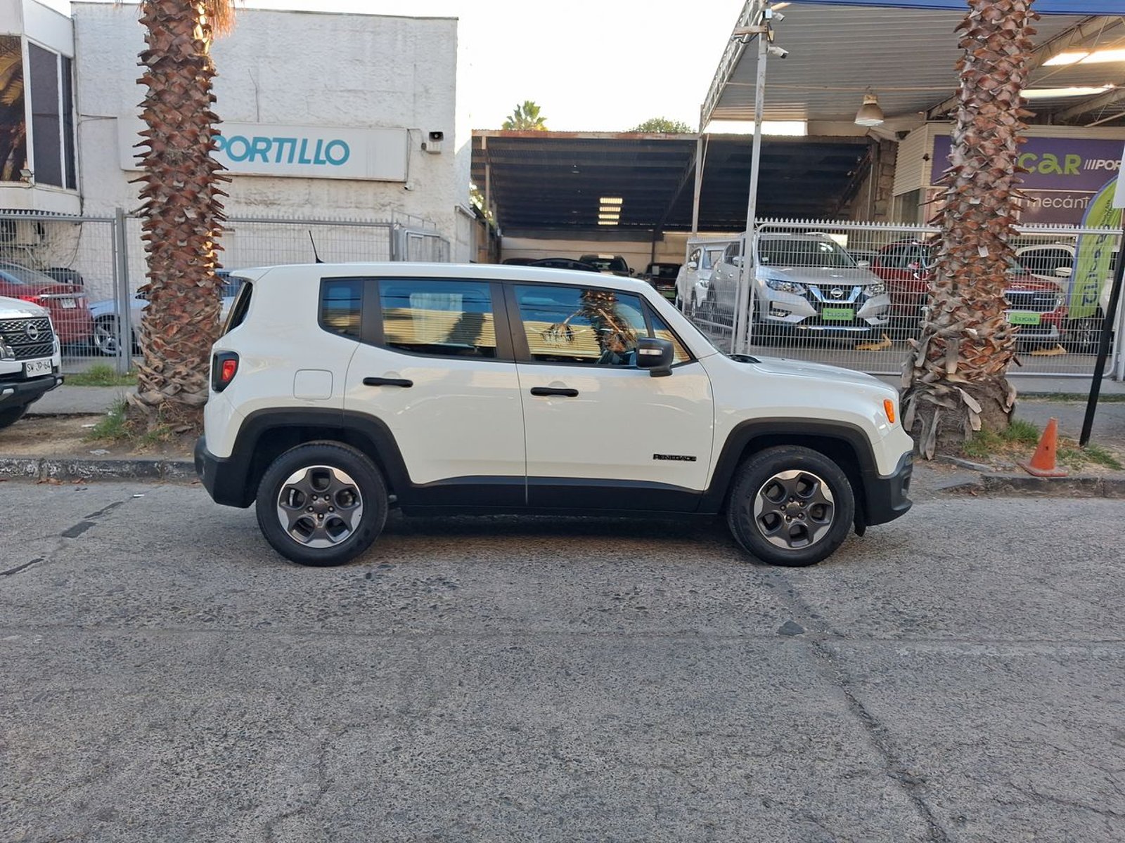 Jeep Renegade 1.8 Sport Lx 4x2 Mt 5p 2018 - Imagen 8 de 8