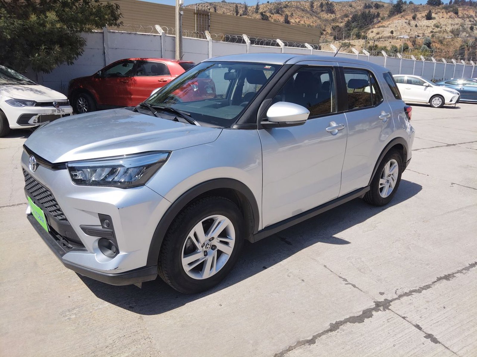 Toyota Raize 1.2 E 4x2 At 5p 2022 - Imagen 3 de 8
