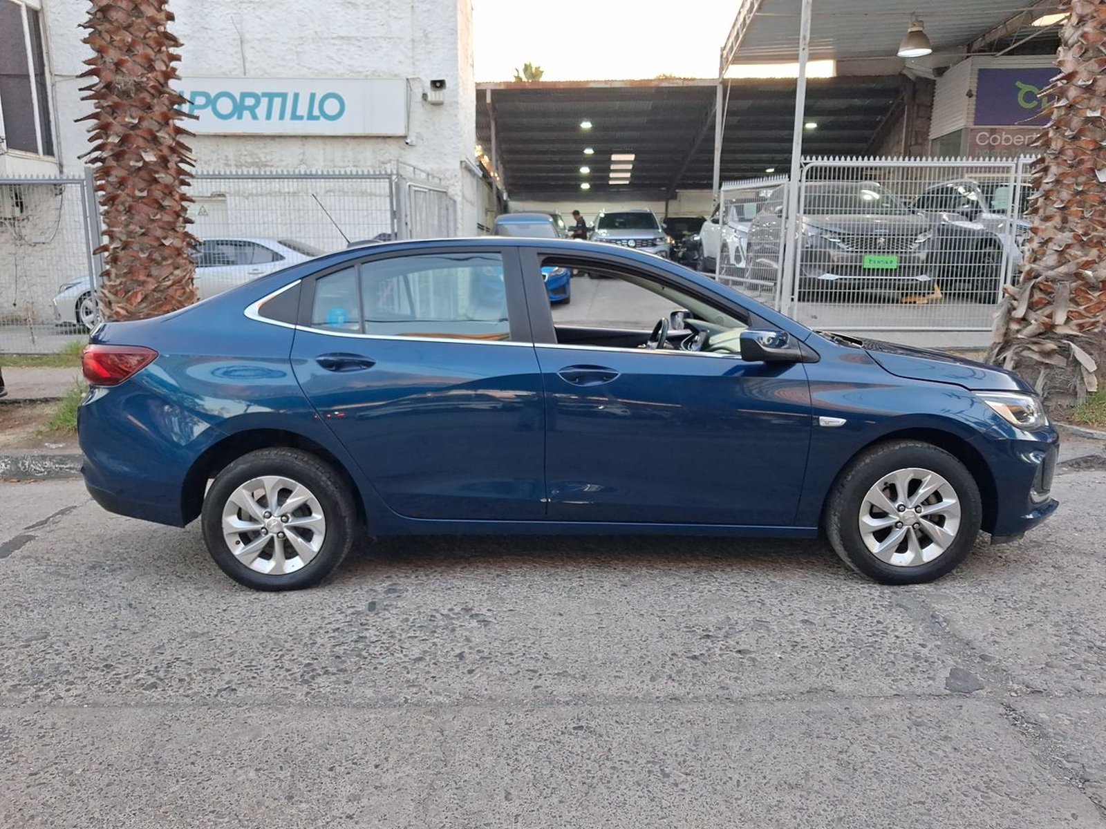 Chevrolet Onix 1.0t Premier 4x2 Sedan At 4p 2021 - Imagen 8 de 8