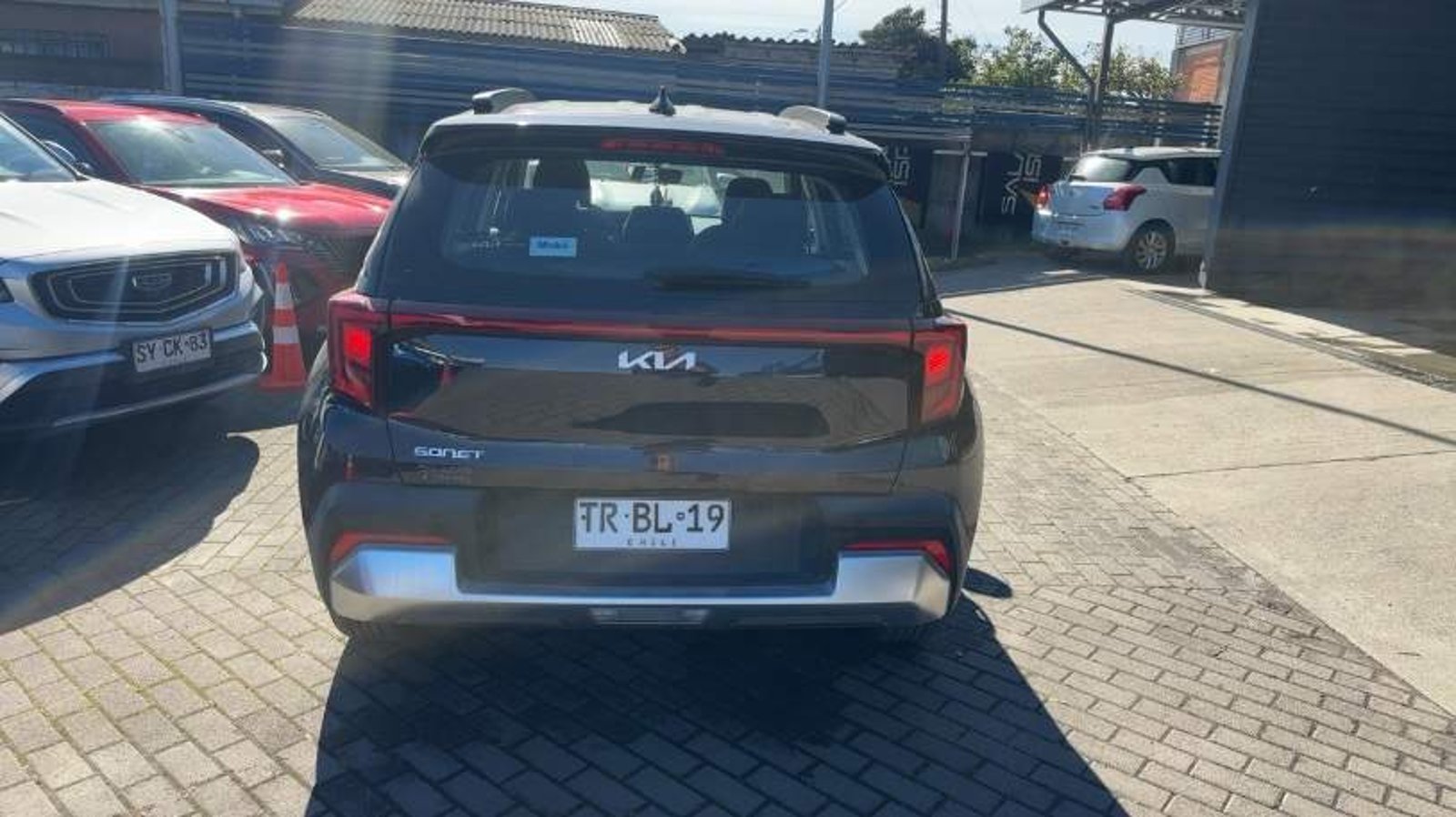 Kia Sonet 1.5 Ex 4x2 6mt 5p 2024 - Imagen 5 de 5