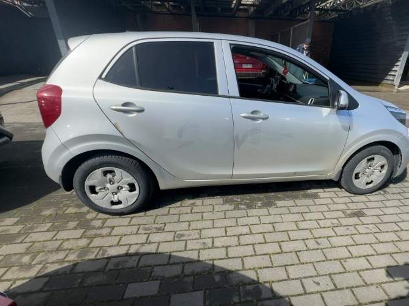 Kia Morning 1.2 Ex 4x2 Hb Abs Ac 5mt 5p 2022 - Foto 3 de 5