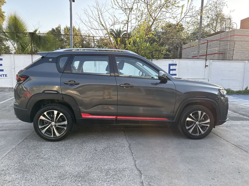 Changan Cs35 Plus 1.4t Luxury 4x2 At 5p 2022 - Imagen 8 de 8