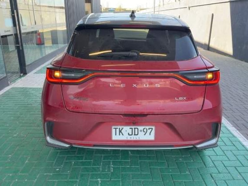 Lexus Lbx 1.5 Active Hibrido 4x2 Cvt At 5p 2024 - Imagen 5 de 5
