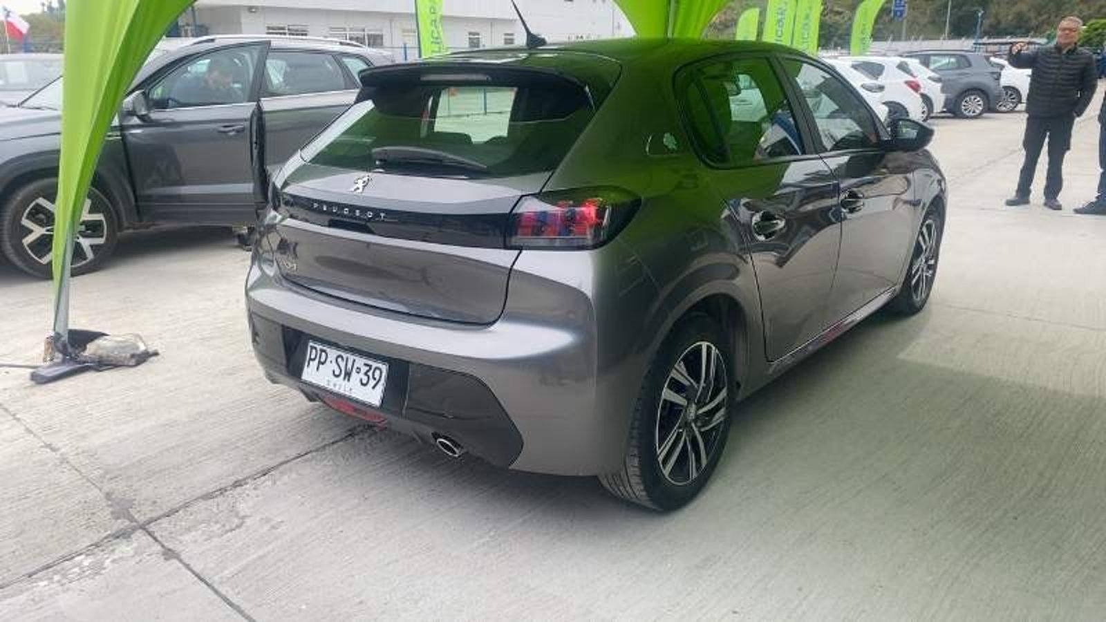 Peugeot 208 1.5 Premiere Pack Blue Hdi Diesel 4x2 100 Mt 5p 2021 - Imagen 4 de 5