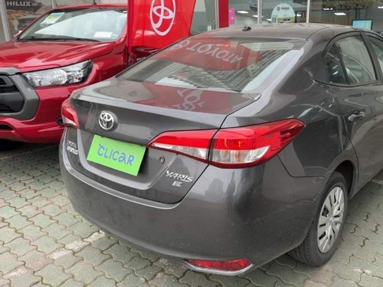 Toyota Yaris 1.5 Gli E 4x2 Mt 4p 2022 - Foto 3 de 4