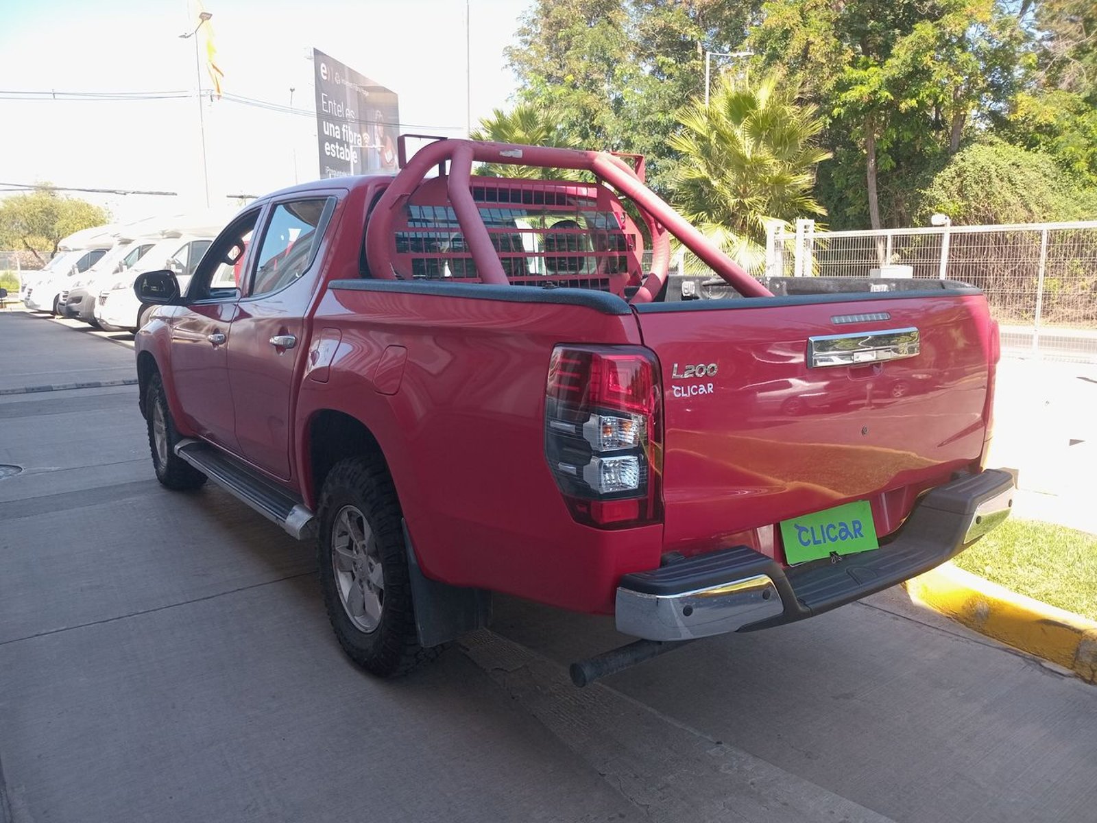 Mitsubishi L200 2.2 Katana Crt Diesel Dob. Cab. 4x4 Mt 4p 2024 - Foto 5 de 8