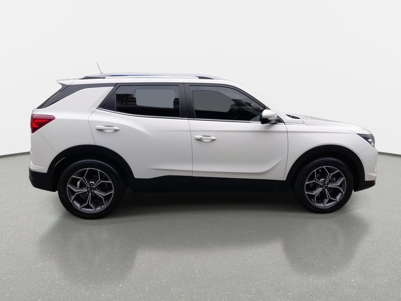 SsangYong Korando 1.6 Glx Cd211 Td Diesel 4x2 At 5p 2022 - Imagen 8 de 8