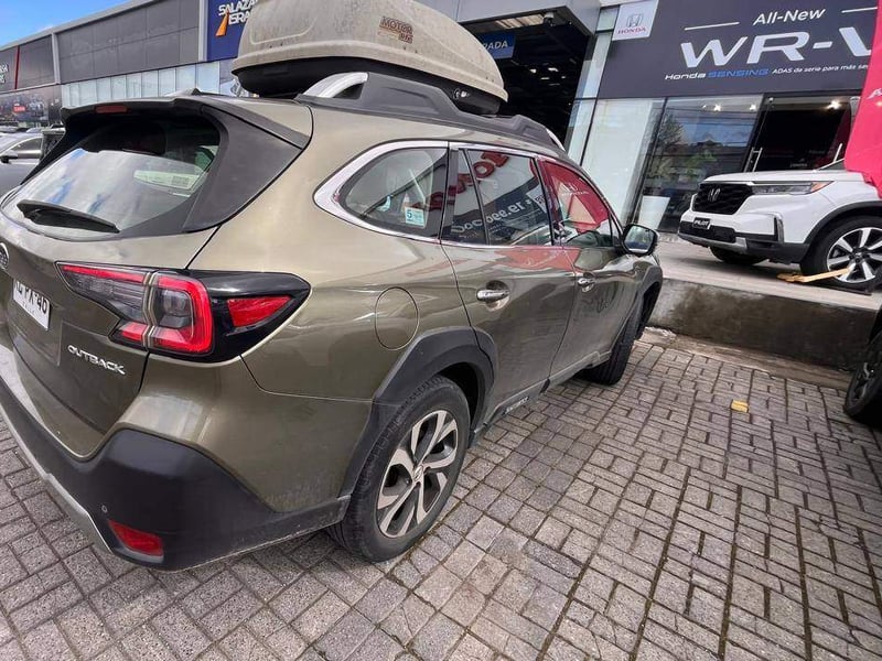 Subaru Outback 2.5i Touring Awd Cvt At 5p 2022 - Imagen 4 de 5
