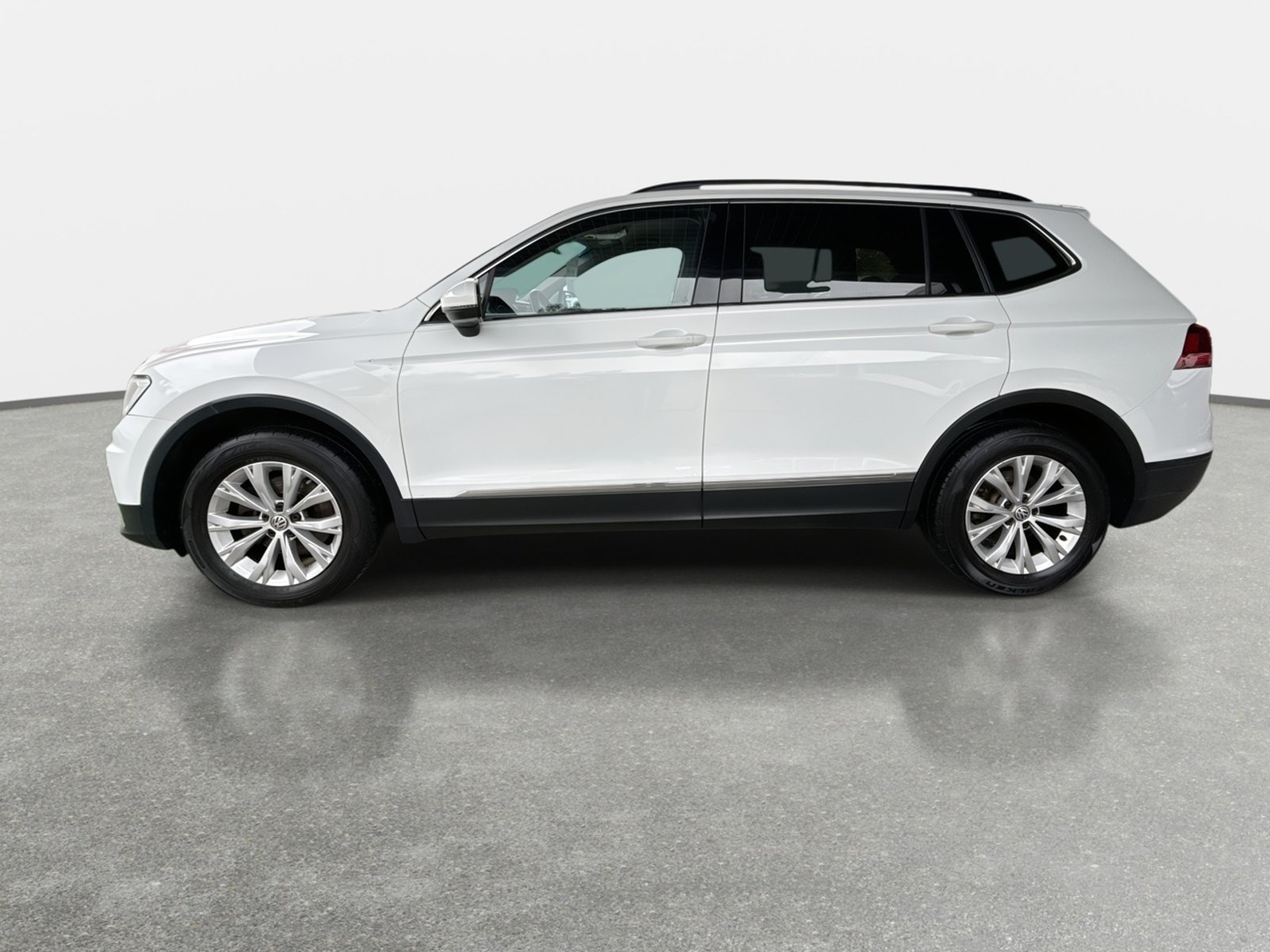 Volkswagen Tiguan 1.4 Tsi Comfortline 4x2 At 5p 2018 - Foto 4 de 8