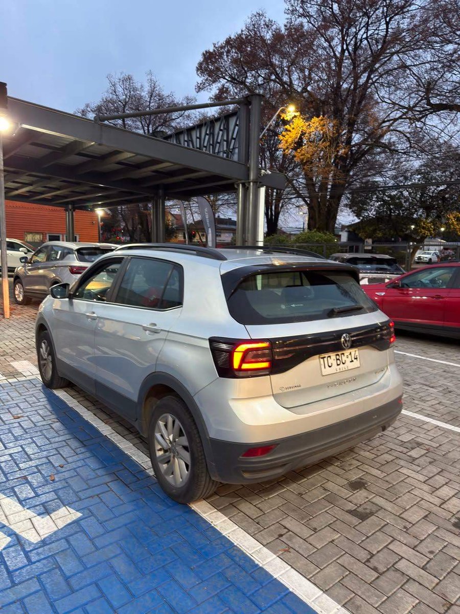Volkswagen T-cross 1.0 Tsi Trendline 4x2 5mt 5p 2024 - Imagen 7 de 8
