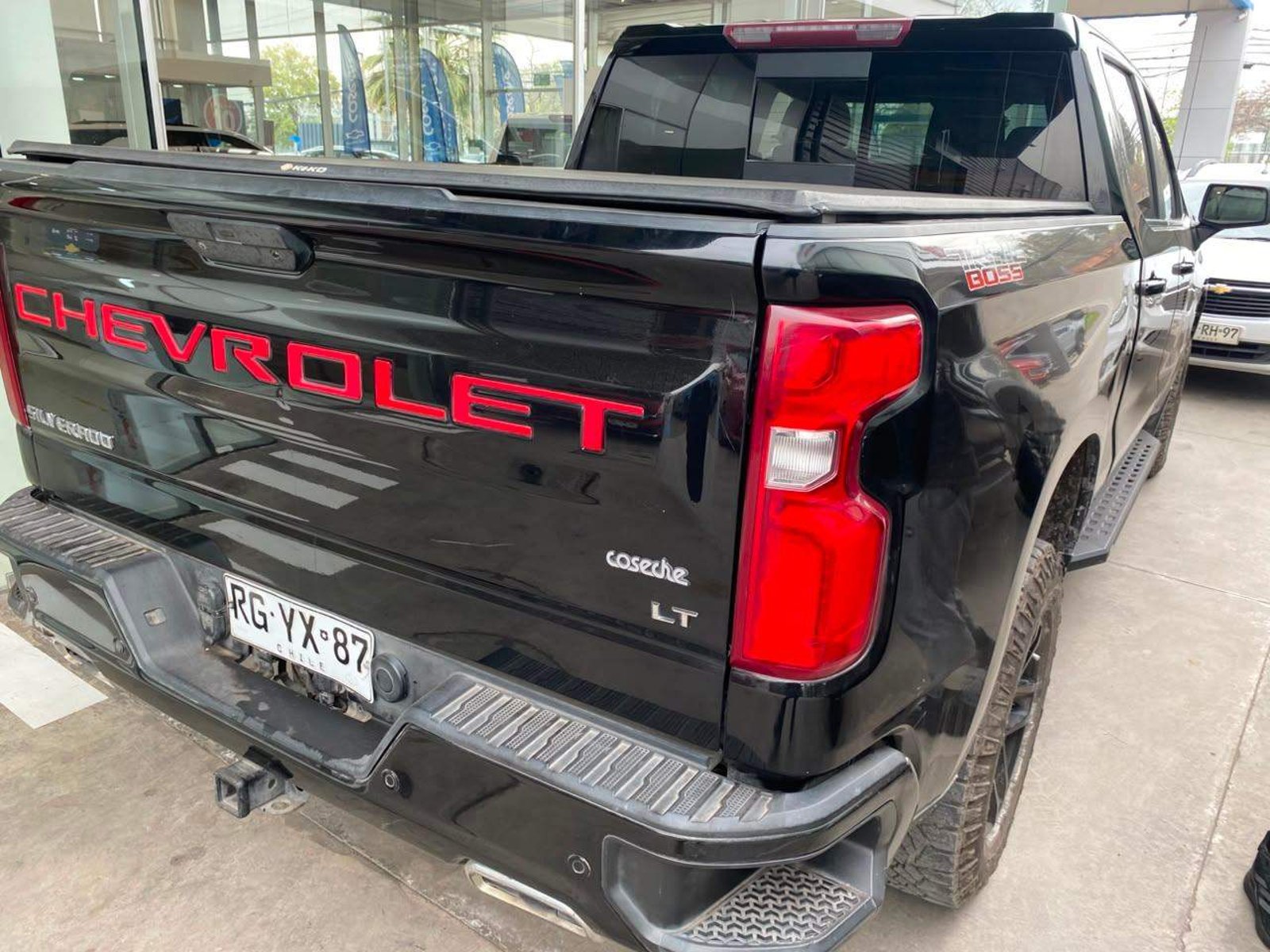 Chevrolet Silverado 5.3 Lt Trailboss Z71 4x4 At 4p 2022 - Imagen 4 de 5
