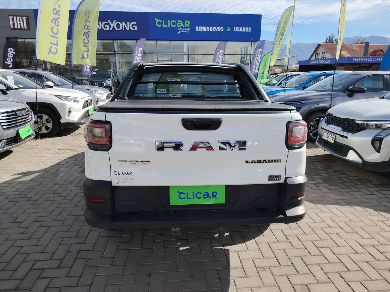 RAM 700 1.0 Laramie 4x2 Dob. Cab. Cvt At 4p 2025 - Imagen 6 de 8