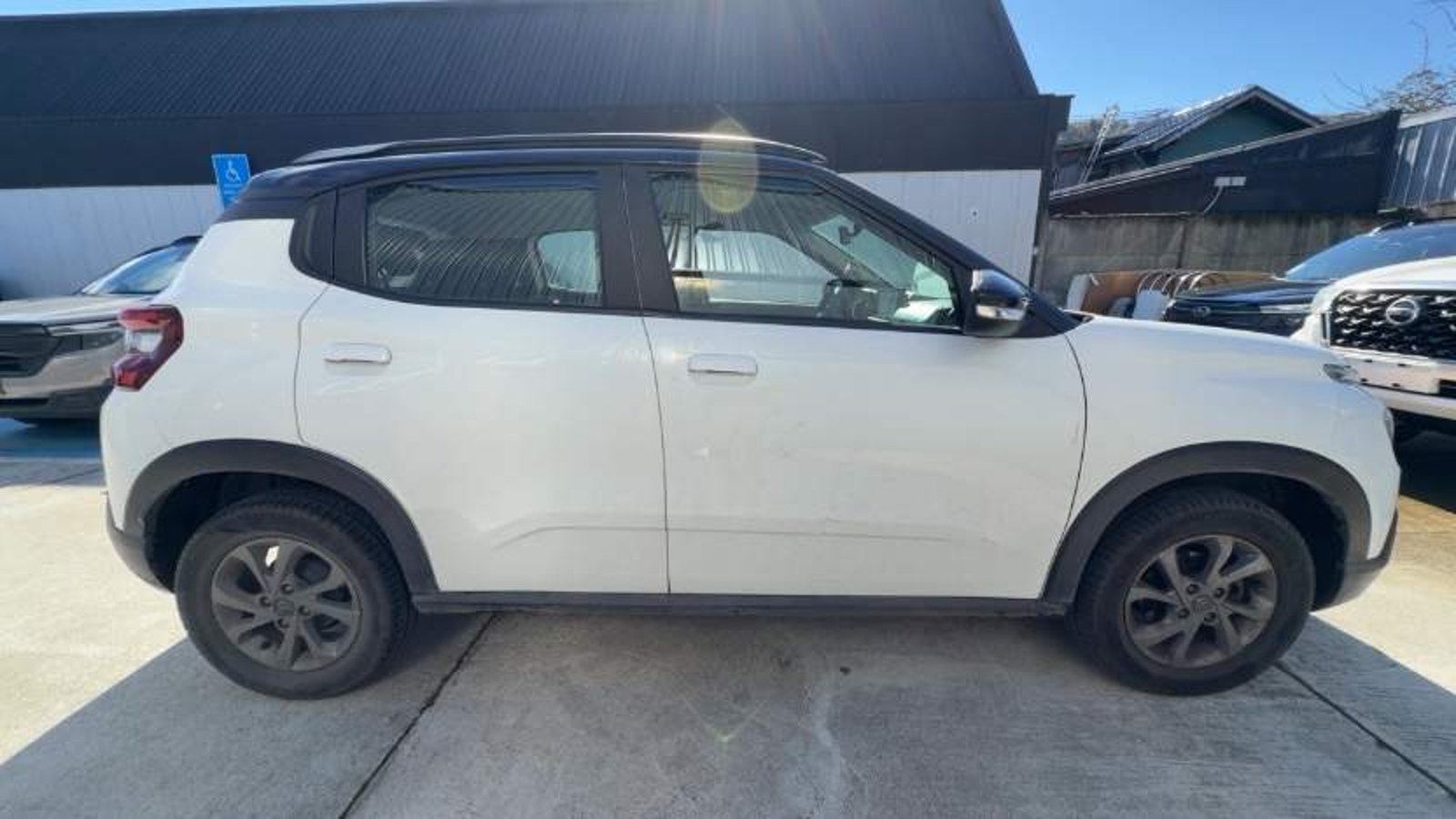 Citroën C3 1.2 Puretech Feel 4x2 Hb 82 Bvm Mt 5p 2023 - Imagen 3 de 5