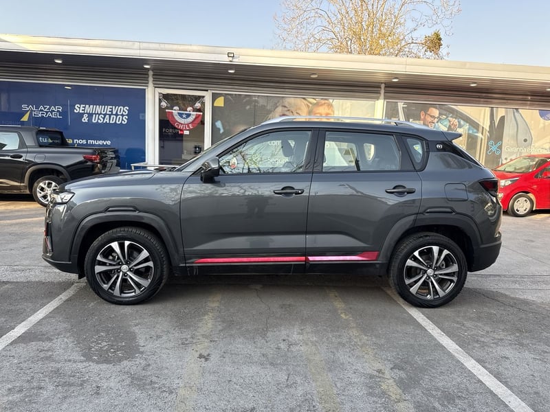 Changan Cs35 Plus 1.4t Luxury 4x2 At 5p 2022 - Imagen 4 de 8