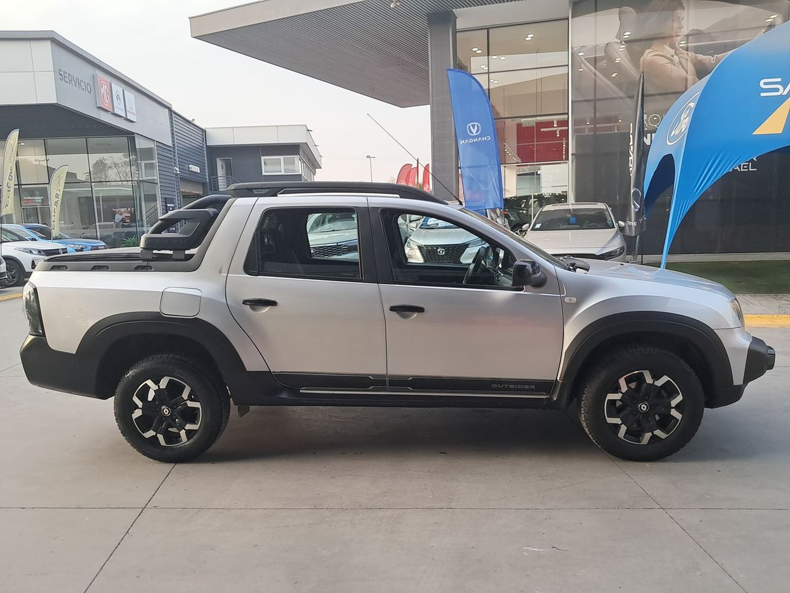 Renault Oroch 1.3 Intens Outsider Dob. Cab. 4x2 At 4p 2023 - Imagen 8 de 8