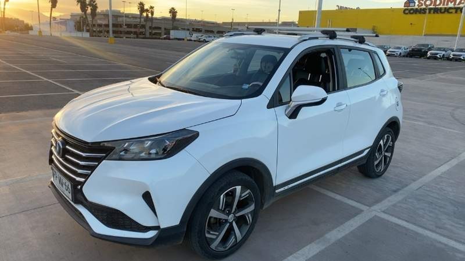 Changan Cs15 1.5 Elite 4x2 Mt 5p 2021 - Imagen 6 de 8