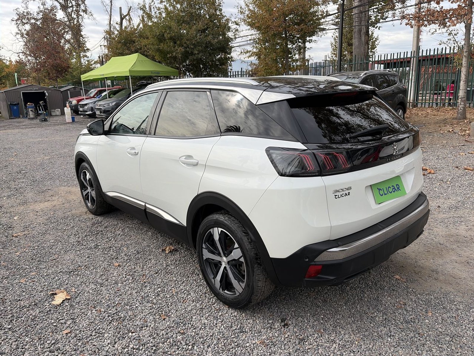 Peugeot 3008 1.5 Allure Pack Bluehdi 130 4x2 Eat8 5p 2024 - Foto 5 de 8
