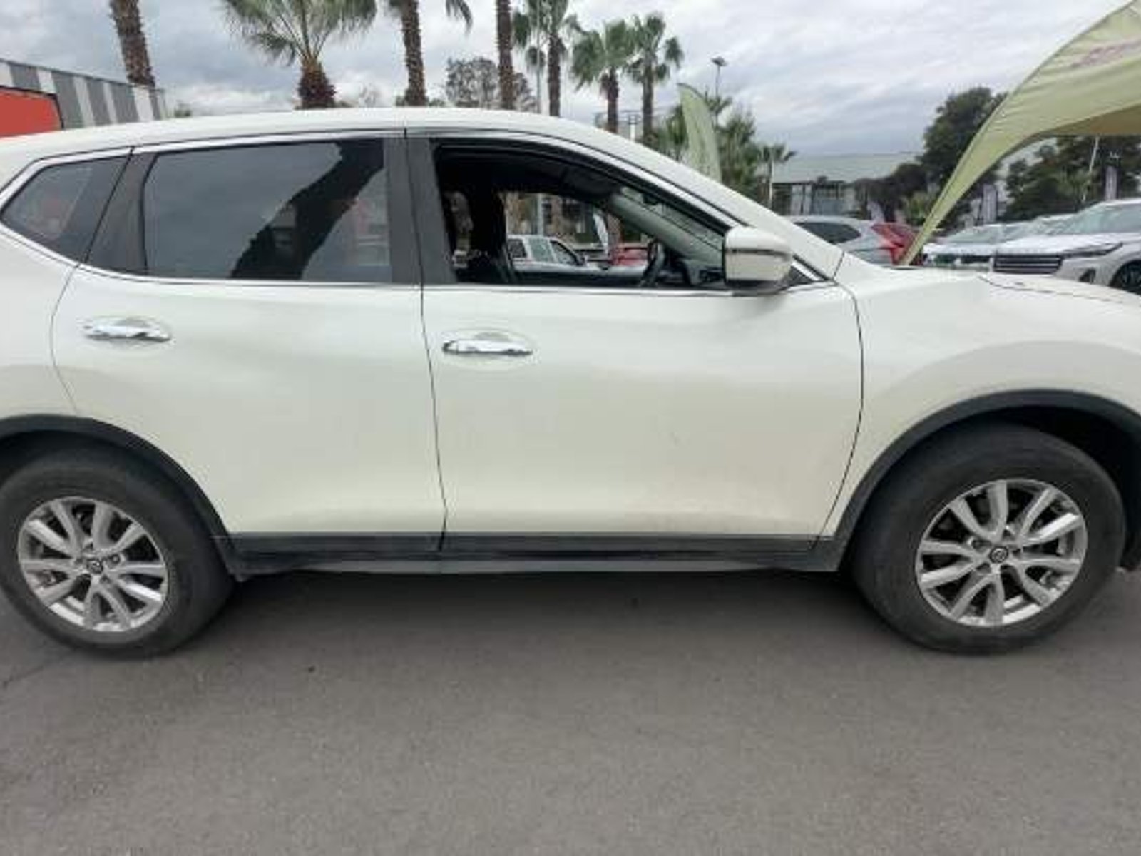 Nissan X-trail 2.5 Sense 4x2 Cvt At 5p 2018 - Foto 3 de 5