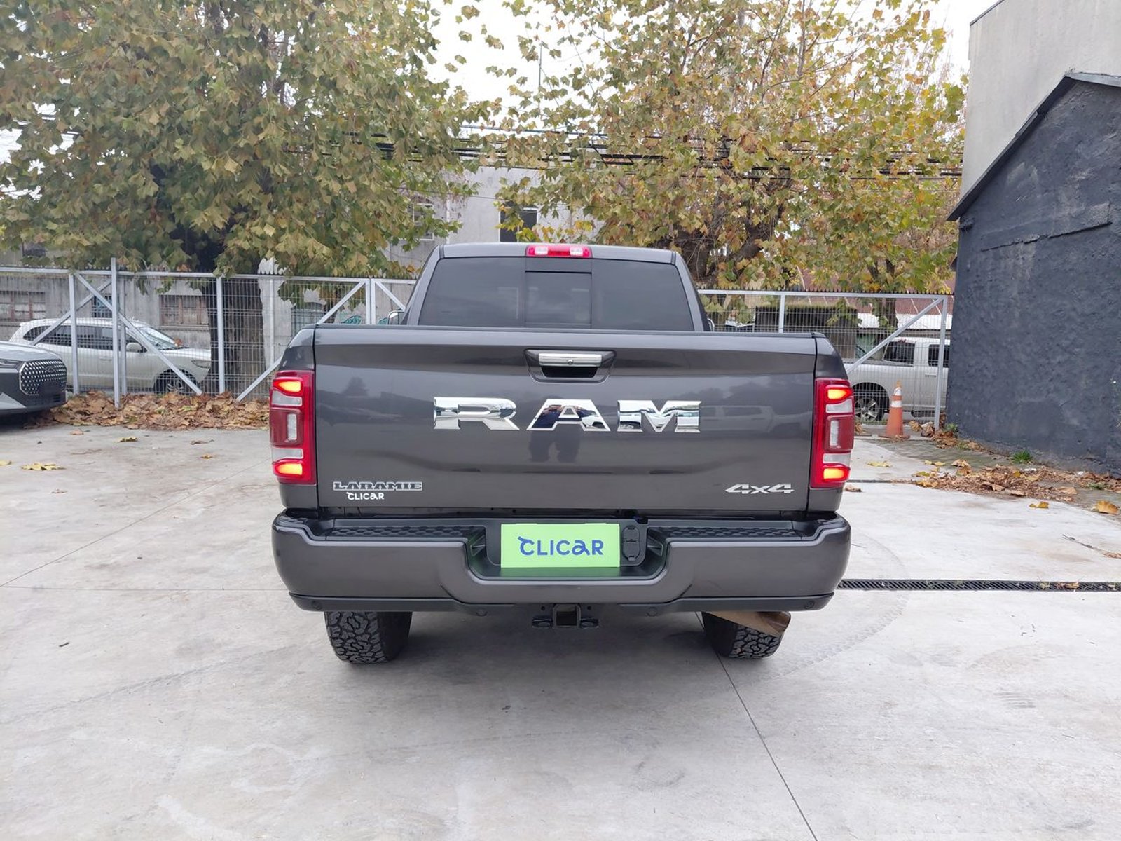 Ram 2500 6.7 Laramie 4x4 Dob. Cab. At 4p 2021 - Imagen 6 de 8